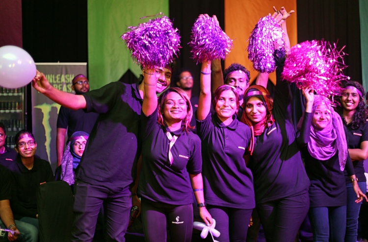 އުރީދޫގެ ބްރިގޭޑް، މަސައްކަތަށް ހިތްޖައްސައިފި