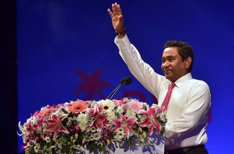 މިހާރު ވެސް 560 މަޝްރޫއެއް އެބަ ހިނގާ: ރައީސް