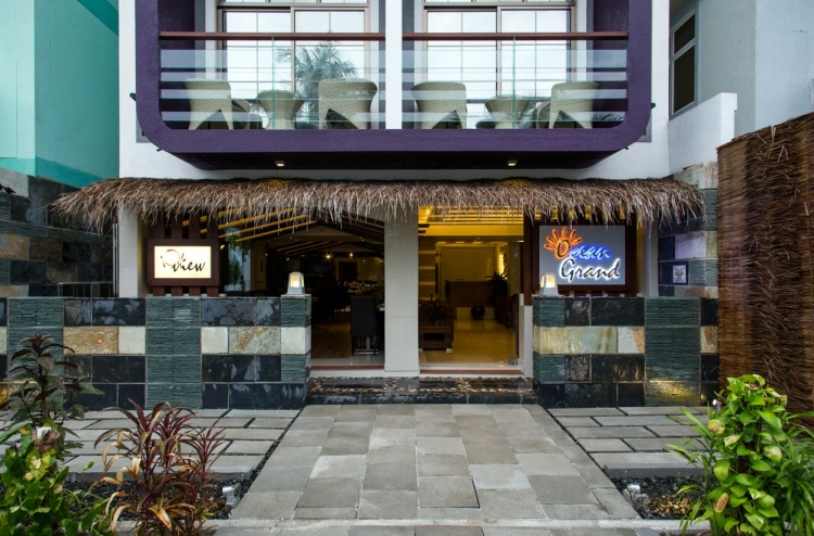 އޯޝަން ގްރޭންޑް، ދުނިޔޭގެ އެވޯޑަކާ އެކު ދެ އަހަރު