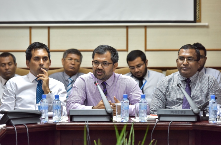 އިނާޒުގެ ހިޔާލު: ބަޖެޓްގައި ގައުމީ ސިޔާސަތުތަކެއް ނެތް