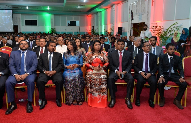 ޖުމްހޫރިއްޔަތަށް 50، އެކަމަކު ހާއްސަ ކަމެއް ނެތް!