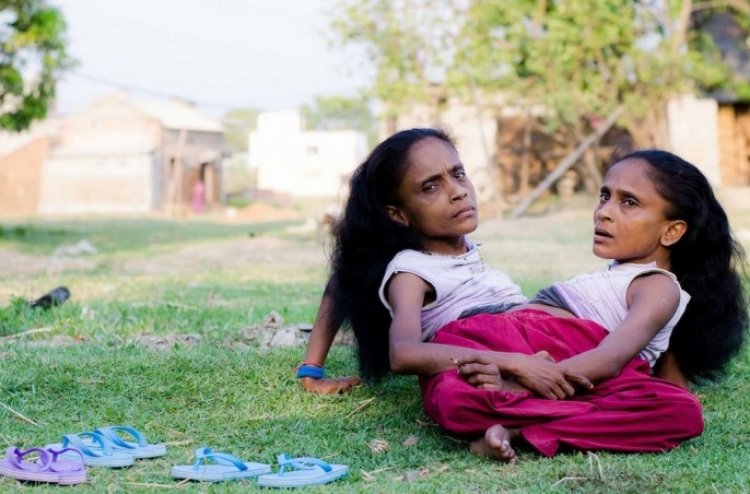 ގުޅިފައިވާ ދެބެއިންނަށް ލޯބިވެރިއަކު ލިބިއްޖެ