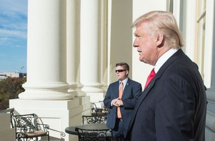 ރައީސް ކަމަށް އިންތިޚާބު ކުރި ޓްރަމްޕް: ބޭނުންވި ނަމަ މުޅި ރައްޔިތުންގެ ތާއީދުވެސް ހޯއްދެވީސް ކަމަށް ވިދާޅުވި. --ފޮޓޯ:ބީބީސީ