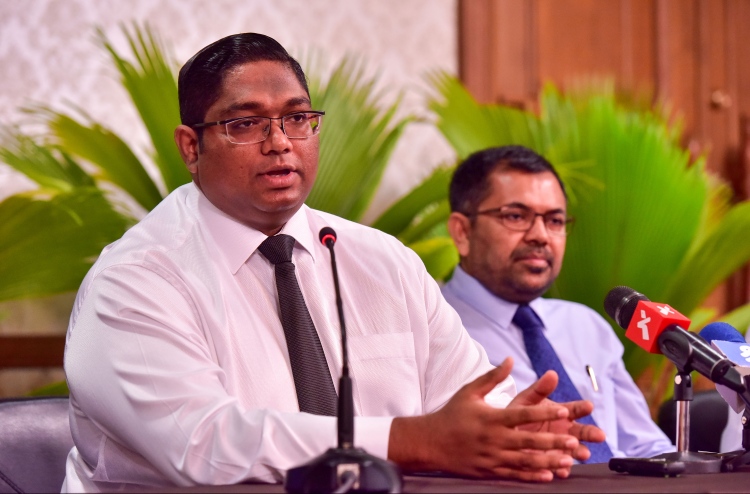 އޭޖީ އާއި ސިފައިންގެ ޗީފަކީ ސިޔާސީ ވިޕެއް ނޫން:ޖަަމީލް