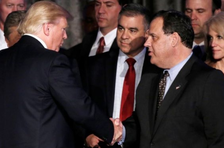 ކެބިނެޓް އެކުލަވާލުމުގައި މައްސަލައެއް ނޫޅޭ: ޓްރަމްޕް