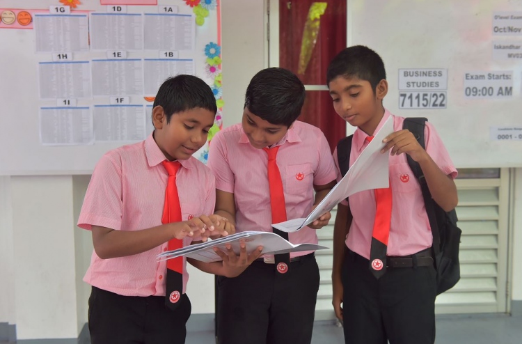 ކިޔެވުން ނިމި، ބޮޑު ޗުއްޓީ ފެށިއްޖެ