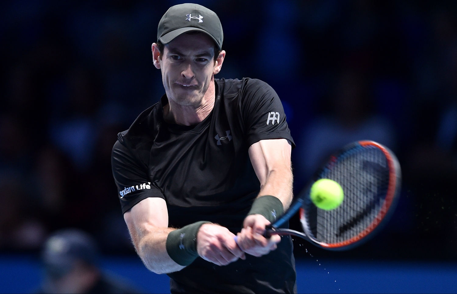 ދުނިޔޭގެ އެއްވަނަ ޓެނިސް ކުޅުންތެރިޔާގެ މަގާމު ދާދި ފަހުން ހޯދި އިނގިރޭސި ވިލާތުގެ މަރޭ: އެއް ވަނަ މަގާމަށް އެރީ ވާދަވެރި އެހެން ކުޅުންތެރިން ބަލި އެނދުގައި ބައިތިއްބައިގެންނެއް ނޫން