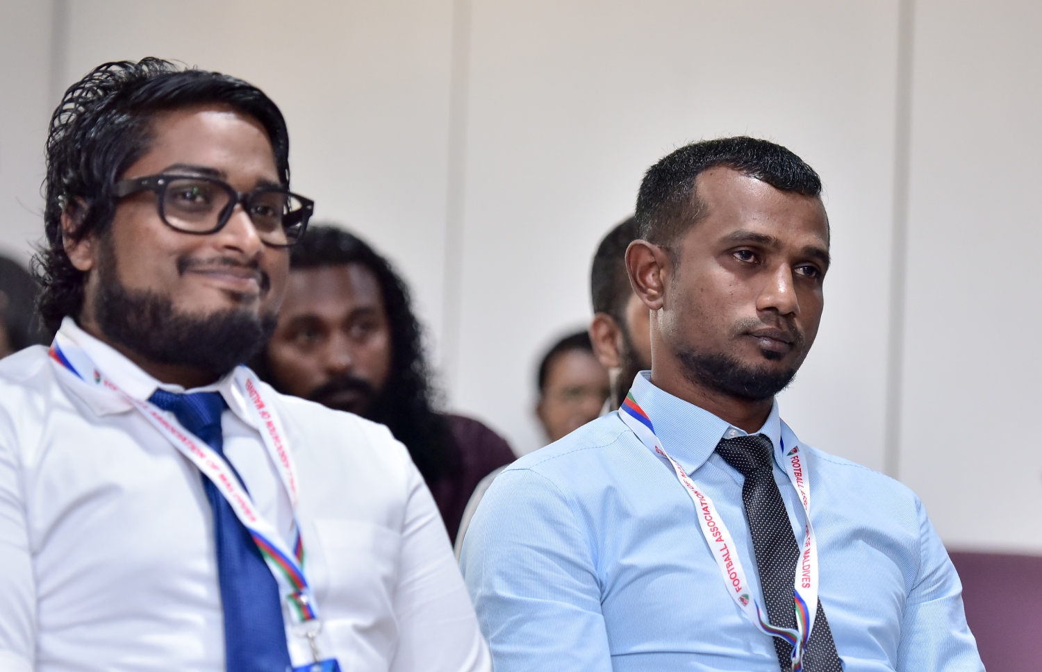 މިއަދުގެ އިންތިހާބުގެ ތެރެއިން އެފްއޭއެމްގެ ކުރީގެ ރައީސް ތޯރިގް (ކ) އާއި އަލަށް އިންތިހާބުވި ބައްސާމް.-- ފޮޓޯ: ނިޝާން އަލީ/ މިހާރު