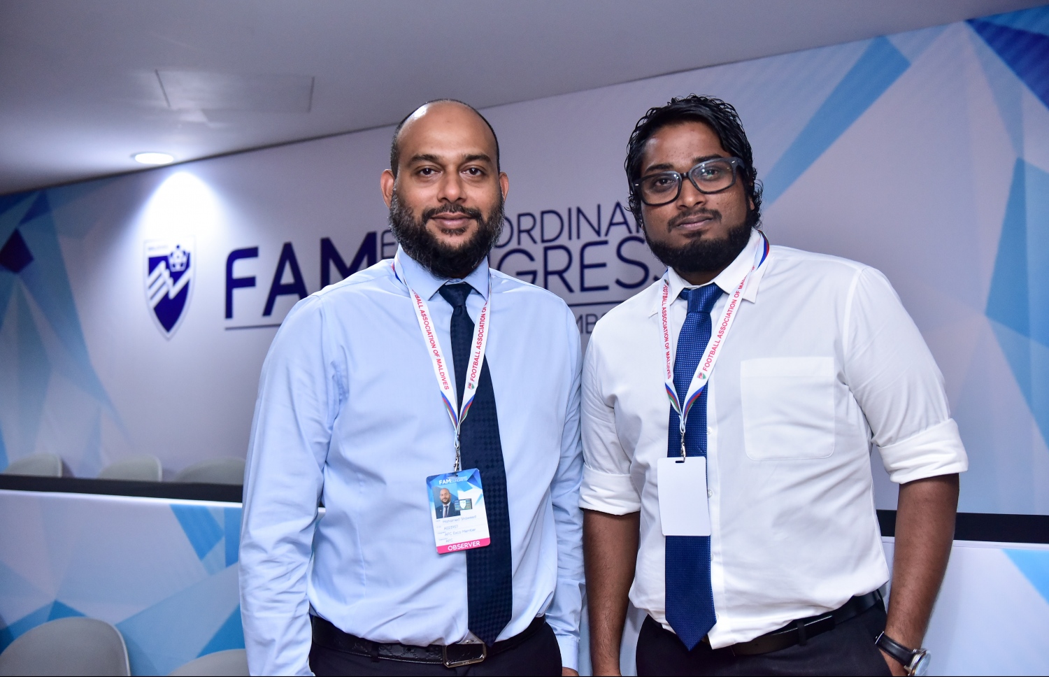 2016 ގައި އެފްއޭއެމްގެ ރައީސް ކަމަށް ޝަވީދު އިންތިހާބު ކުރި ކޮންގްރެސްގައި، އެފްއޭއެމްގެ މިހާރުގެ ރައީސް ބައްސާމާ އެކު -- ފައިލް ފޮޓޯ: ނިޝާން އަލީ/ މިހާރު