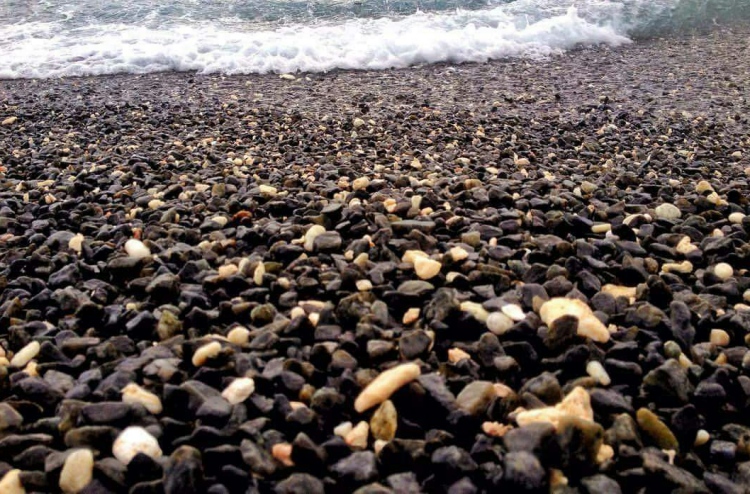 އުކާލި ހިލަތަކުން ފުވައްމުލަކު ގޮނޑުދޮށް ކަޅުވެއްޖެ