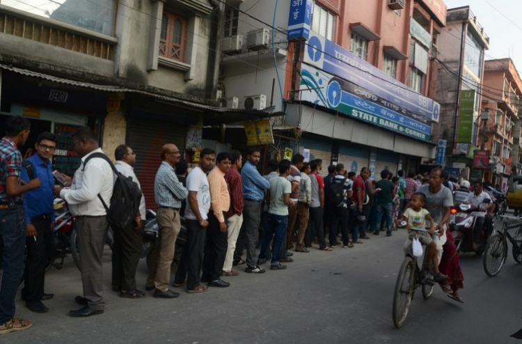 އަލަށް ނެރުނު ފައިސާގެ ވަގު ނޫޓު ދައުރުވާން ފަށައިފި