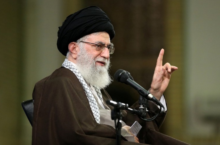 ނިއުކްލިއާ ހަތިޔާރު އުފެއްދުން ނުހުއްޓުވޭނެ: ޚާމަނާއީ