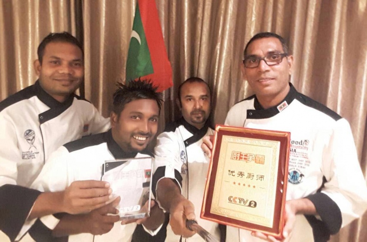 ޗައިނާގެ މުބާރާތަކުން ދިވެހި ޝެފުންނަށް ރަން ވަނަތަކެއް