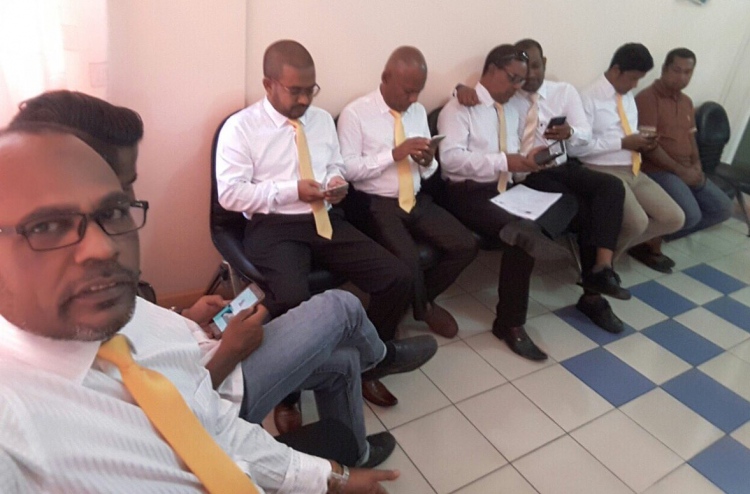 އެމްޑީޕީން ހިތްހަމަނުޖެހުންތަކާ އެކު އިލެކްޝަންސަށް