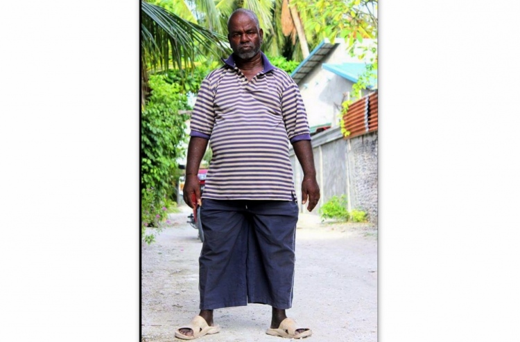 އައްޑޫގައި ހިނގި އެކްސިޑެންޓެއްގައި މީހަކު މަރުވެއްޖެ