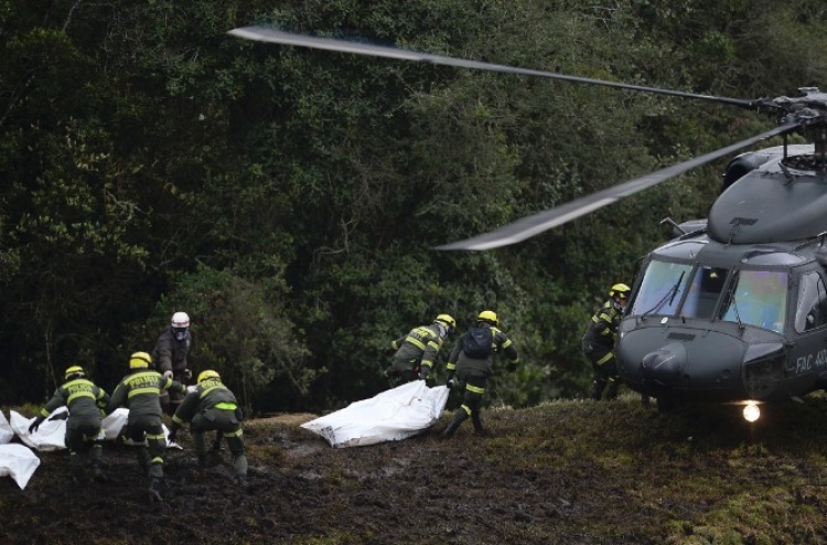 ފުޓުބޯޅަ ޓީމު ދަތުރުކުރި ބޯޓު ވެއްޓުނީ ޕައިލެޓުގެ މައްސަލައަކުން