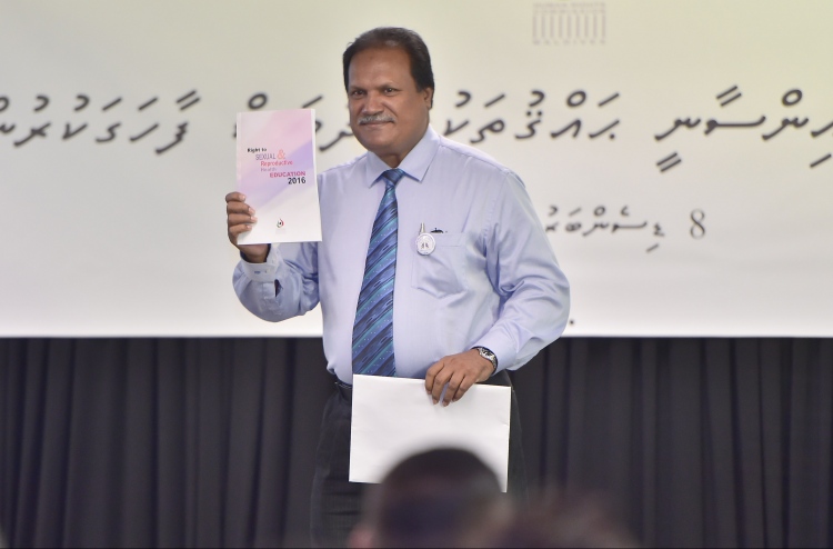 މުސާރަ ބޮޑުކުރުމުގެ މަސައްކަތްތަކެއް އެބަ ކުރޭ: ޝަމީމް