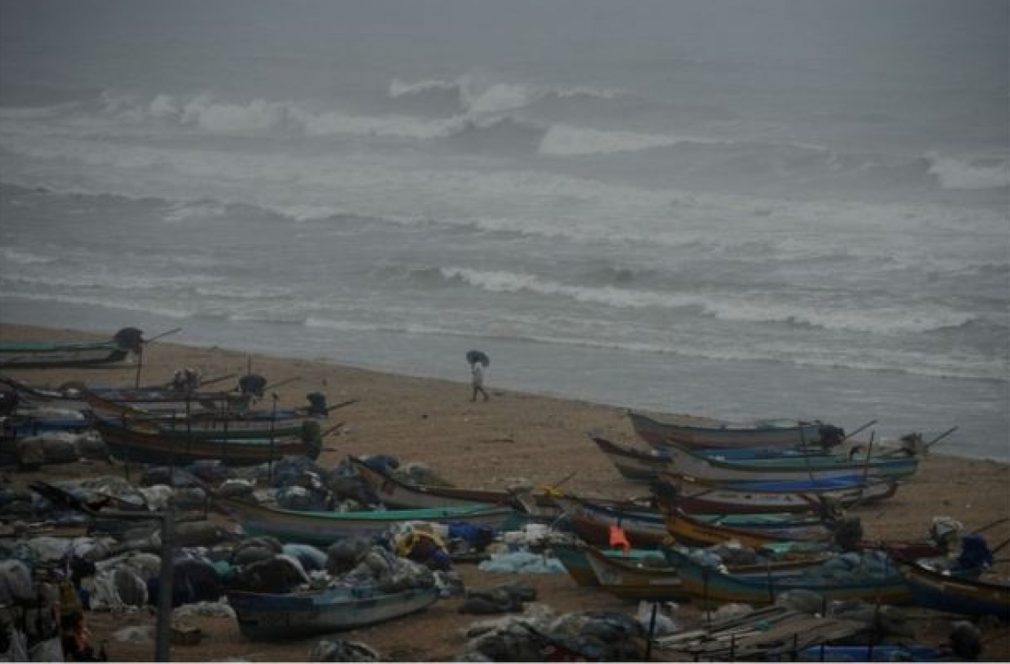 ދެކުނު އިންޑިއާ އަށް ބާރުގަދަ ތޫފާނެއް އަރަނީ