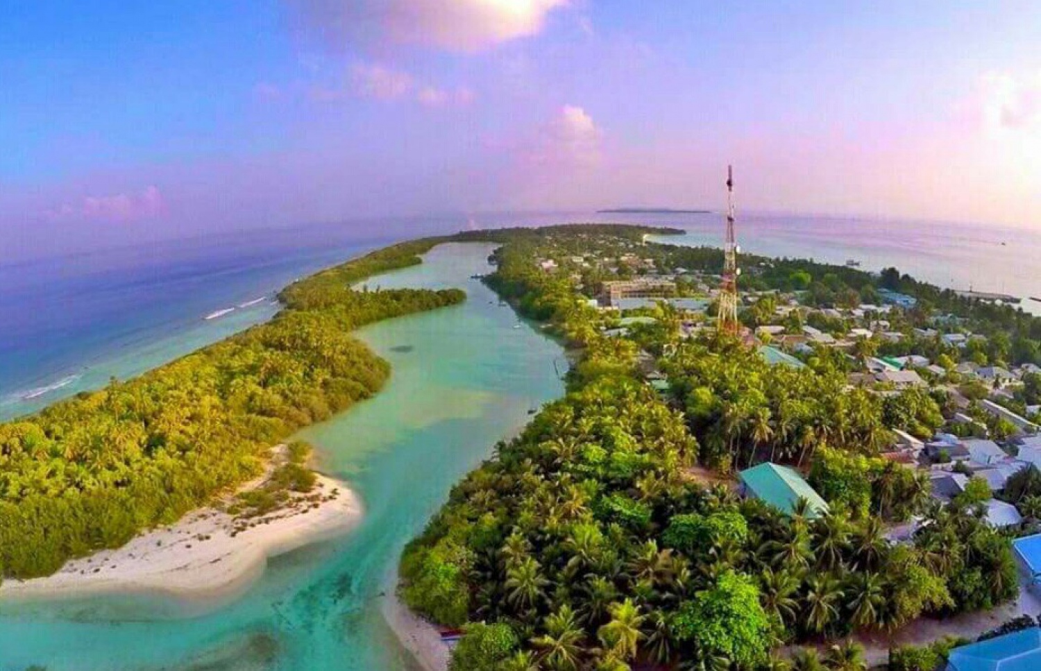 ށ. ފުނަދޫގައި ހުންނަ ދިރާގުގެ 280 ފޫޓުގެ އެންޓަނާ