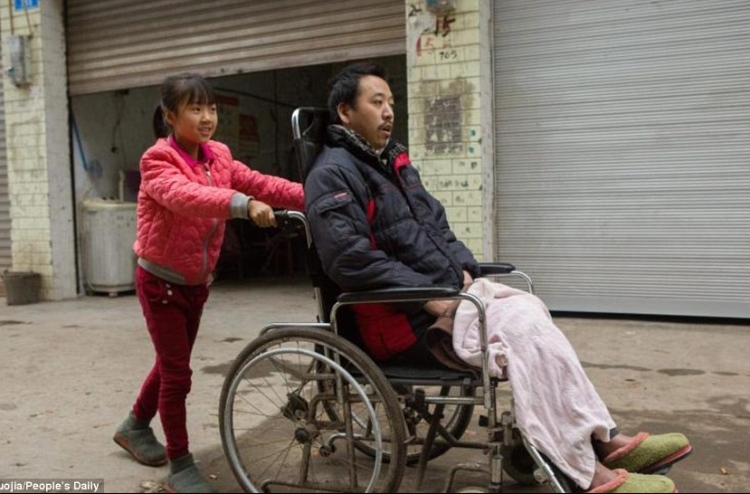 އުމުރަކީ ނުވަ އަހަރު، އެކަމަކު އާއިލާގެ އިސް ތަނބު!