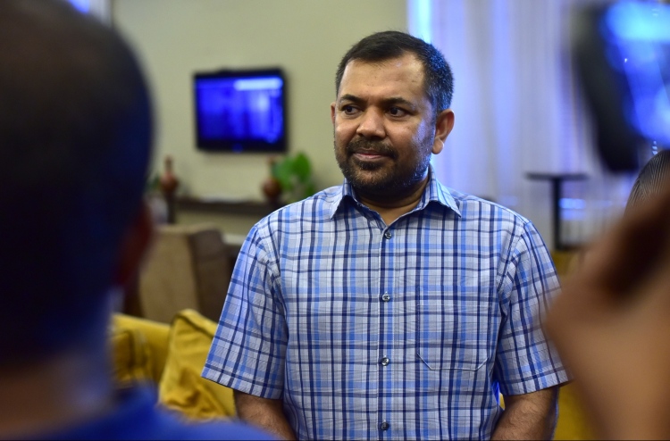 ސްޓާ ވޯޒް އިން އިޝްތިހާރުކޮށް، ސްޓޫޑިއޯ އައިލެންޑެއް