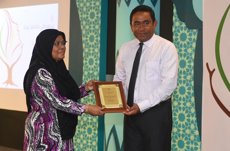 ރެހެންދި އެވޯޑަށް ކުރިމަތިލުމުގެ ފުރުސަތު ހުޅުވާލައިފި