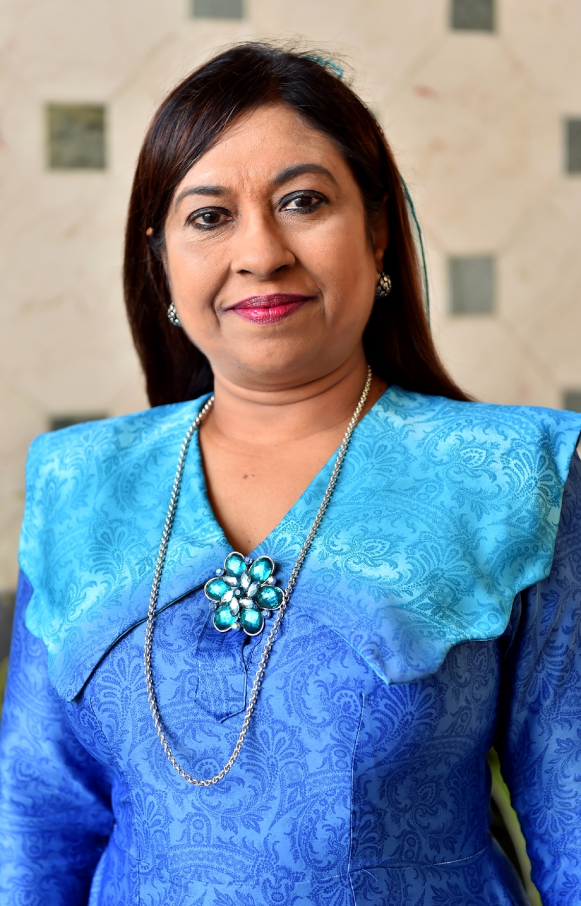 މާލެ: ޑިސެމްބަރު 19، 2016- ރާއްޖެ އިން ޖަރުމަނަށް އައްޔަން ކުރެއްވި ސަފީރު ޖަމީލާ އަލީ: ޖަމީލާ ވެފައި ވަނީ ރާއްޖެ އިން ޖަރުމަނަށް ކަނޑައެޅި ފުރަތަމަ ސަފީރުގެ ގޮތުގައި. އެ ގައުމުގައި ރާއްޖޭގެ އެމްބަސީއެއް ހުޅުވީ ސެޕްޓެމްބަރު 2016 ގައި.---ފޮޓޯ: ރައީސް އޮފީސް