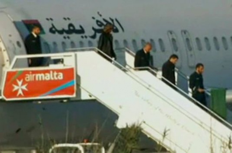 ހައިޖެކްކުރި ބޯޓުން ފަސިންޖަރުން މިނިވަންކޮށްފި