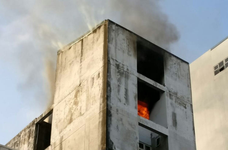 މާލޭގެ ގެއެއްގެ ޓެރަސްގައި ރޯވެއްޖެ