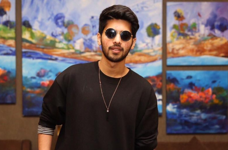 އަރުމާންގެ އަޑުން، އާ އަހަރަށް ދިވެހިން ހެއްވާލައިފި