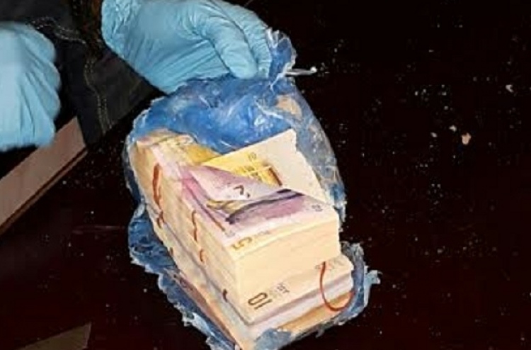 ނިލަންދޫން ސްކޫލުން ވަގަށް ނެގި ފައިސާ ހޯދައިފި