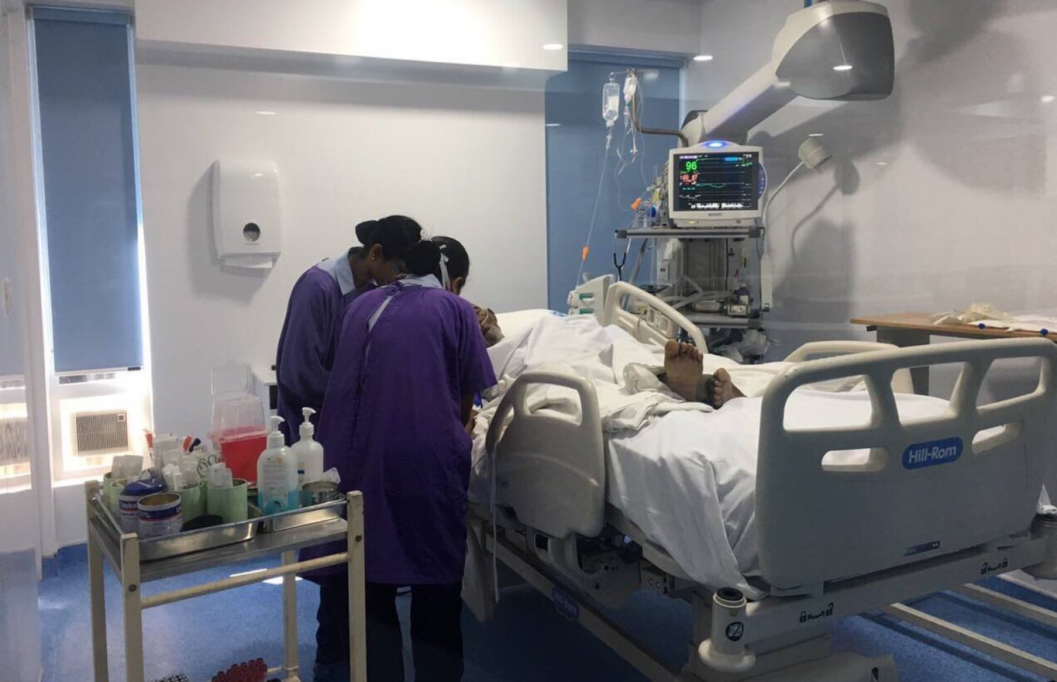 އައިޖީއެމްއެޗް އައިސީޔޫގައި ބަލި މީހަކަށް ފަރުވާ ދެނީ--