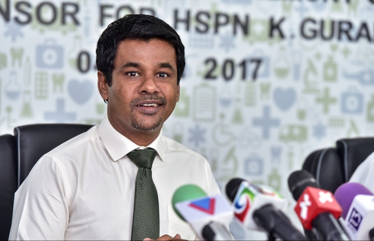 ދުންފަތާ ދެކޮޅަށް ކުރާ މަސައްކަތަށް ނާޒިމަށް އެވޯޑެއް