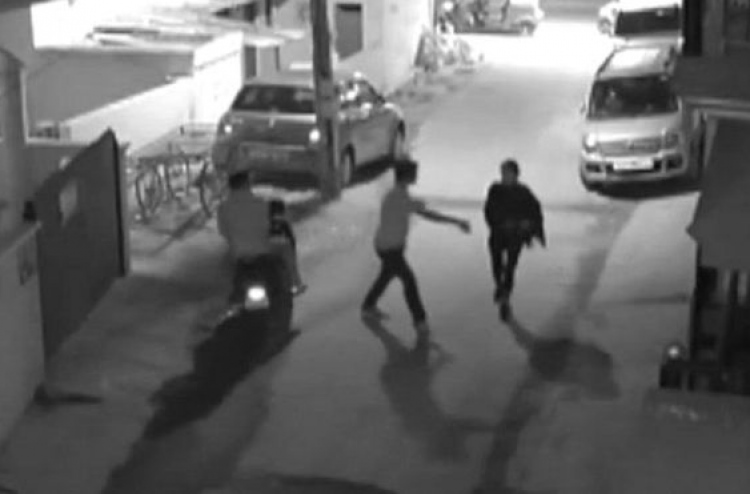 ބެންގަލޫރުގައި އަންހެނުންނަށް ޖިންސީ ގޯނާކުރި ބަޔަކު ހައްޔަރުކޮށްފި