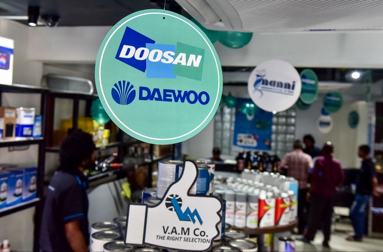 ވީއޭއެމްކޯއިން ޑޫސާންގެ އަގުބޮޑު ޕްރޮމޯޝަނެއް ފަށައިފި