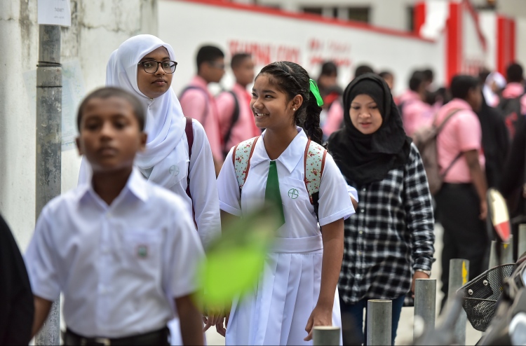 އާ އަޒުމާއި އުއްމީދާ އެކު ދަރިވަރުންނަށް އުފާވެރިކަން