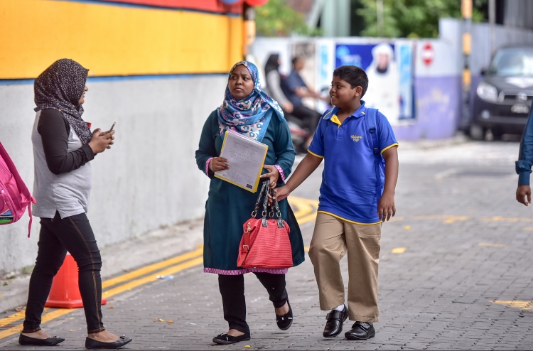 އީޕީއެސްގައި ސްކޫލް ހިންގަން ކުރިމަތިލީ 3 ފަރާތަކުން