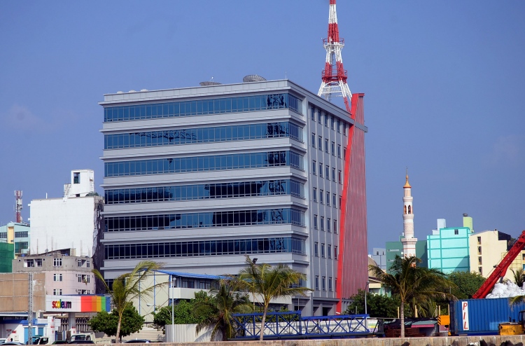 ޑީޑޮސްއާ ގުޅިގެން ދިރާގުން ޑިސްކައުންޓެއް ދެނީ