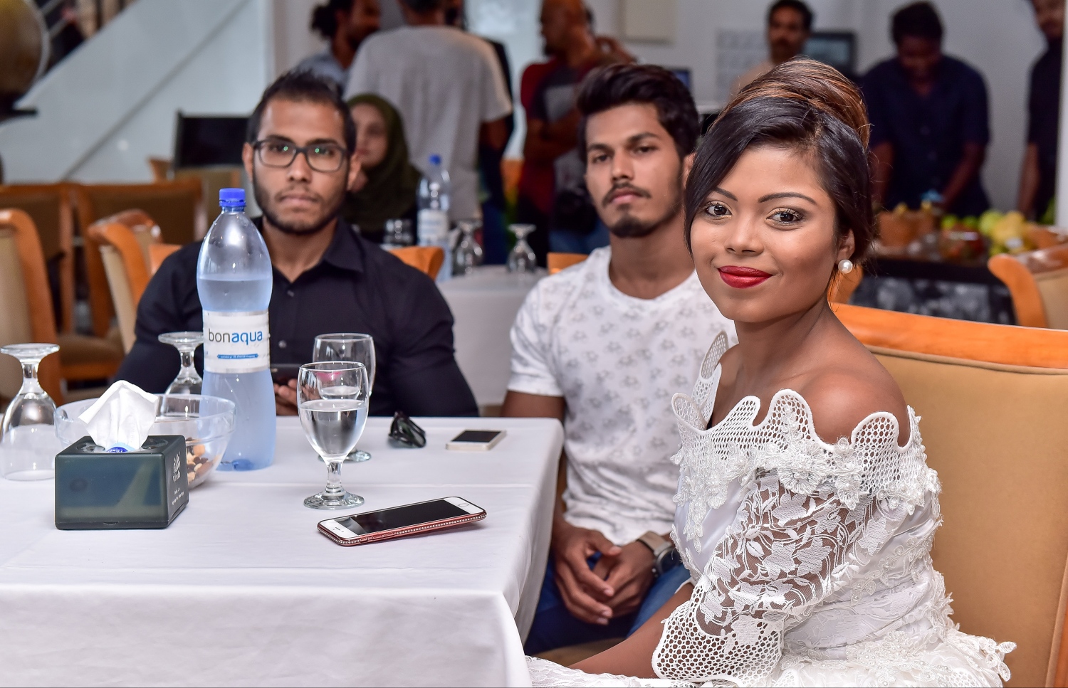 "ހައްދު" ގެ ލޯންޗިންގެ ތެރެއިން އައްޒަ އެ ފިލްމުގެ ބަތަލު ޝިބާން (މ) އާ އެކު.