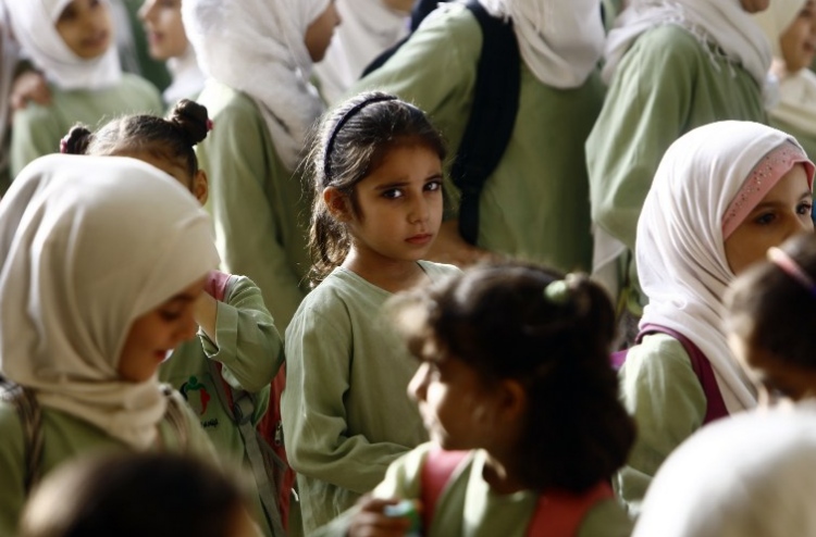 ސީރިއާގެ ޔަތީމު 100 ކުއްޖަކާ އިޒްރޭލުން ހަވާލުވަނީ