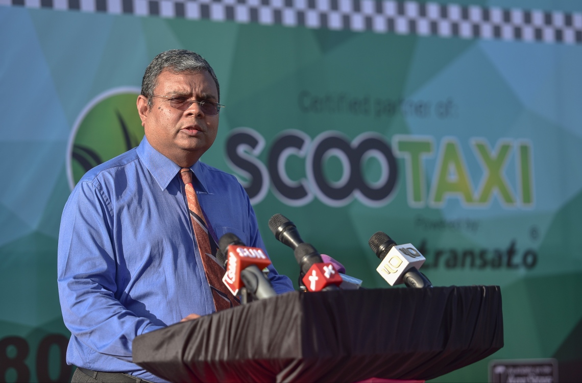 މާލެ: ޖެނުއަރީ 29، 2017: ސައިކަލު ޓެކްސީގެ ޚިދުމަތް ފެށުމުގެ ގޮތުން ބޭއްވި ރަސްމިއްޔާތުގައި ޓްރާސްޕޯޓް އޮތޯރިޓީގެ ޗެއާމަން އަބްދުއް ރަޝީދު ނާފިޒް ވާހަކަ ދައްކަވަނީ. --މިހާރު ފޮޓޯ/ނިޝާން އަލީ