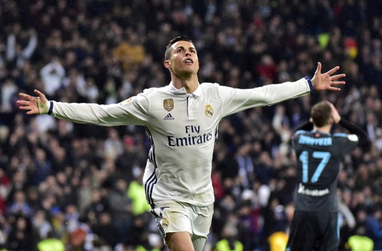 ރޮނާލްޑޯ، މޮރާޓާ: ޑެހެއާ އާއި 210 މިލިއަން ޔޫރޯ!