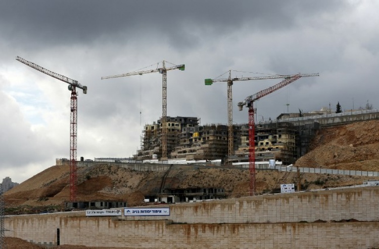 ހުޅަނގު އައްސޭރީގައި 3000 ގެ އިޒްރޭލުން އަޅަނީ