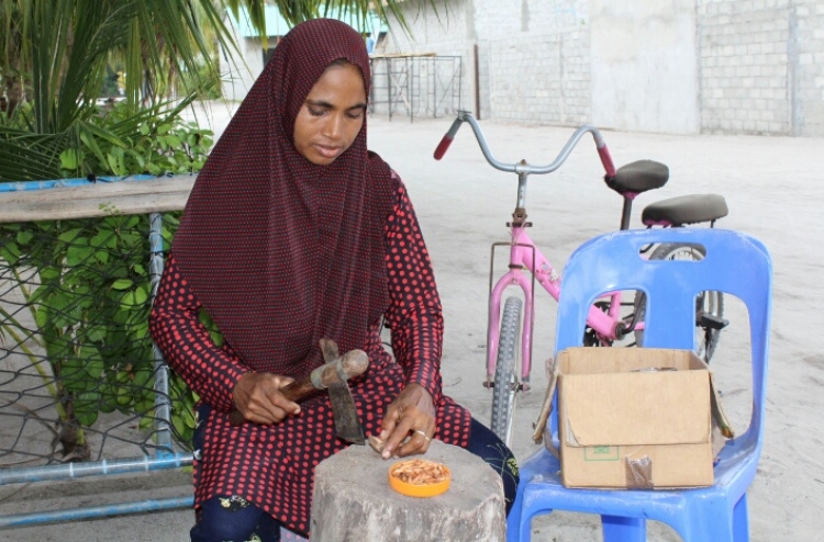 ނިޔާޒާ: މޮޅަދޫން ދައްކައިދޭ ހިތްވަރު