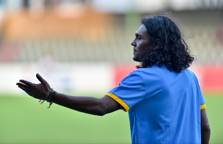 ވެލެންސިއާގެ މަސައްކަތަށް ކުޑަހީނާ ދިނީ އިތުބާރު