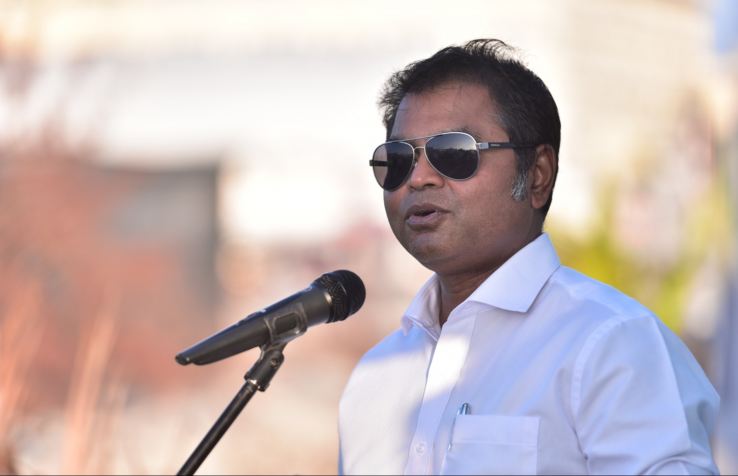 ވެމްކޯއިން މިއަދު ބޭއްވި ހަފްލާގައި އެންވަޔަރްމެންޓް މިނިސްޓަރު ތޯރިގް ވާހަކަ ދައްކަވަނީ .---ފޮޓޯ: ހުސެއިން ވަހީދު/މިހާރު