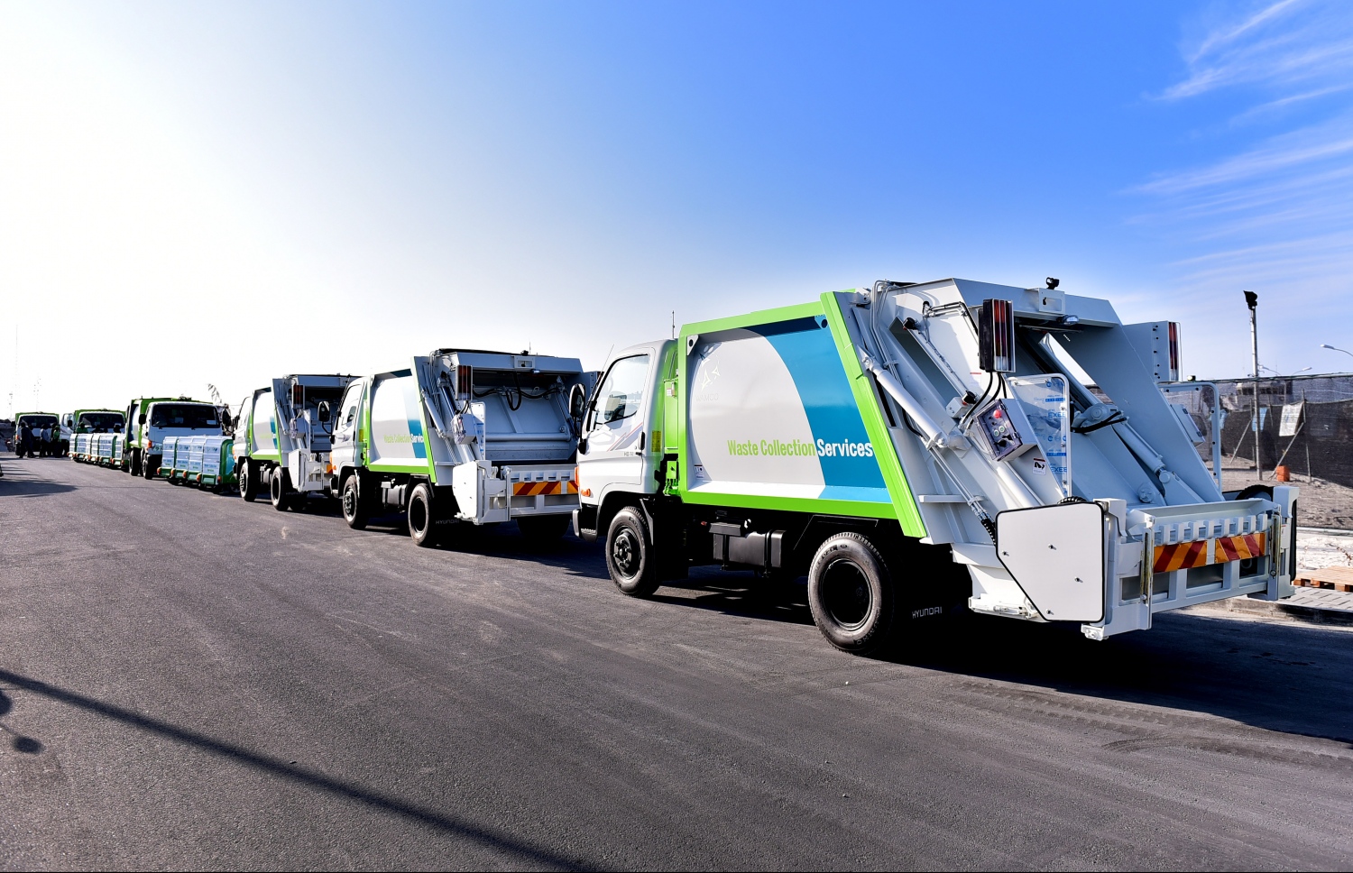 ވެމްކޯއިން މާލޭގައި ކުނި އުކާލުމަށް ގެނައި ޓްރަކުތަށް .---ފޮޓޯ: މިހާރު