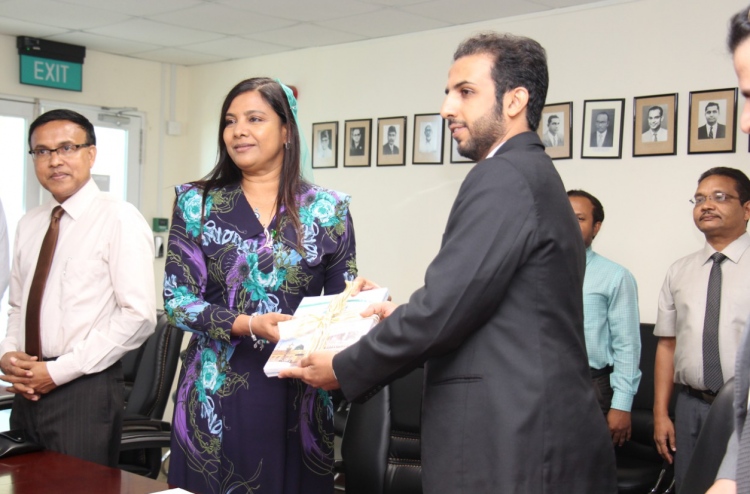 17،500 އަރަބި ފޮތް ސައުދީން ހަދިޔާކޮށްފި