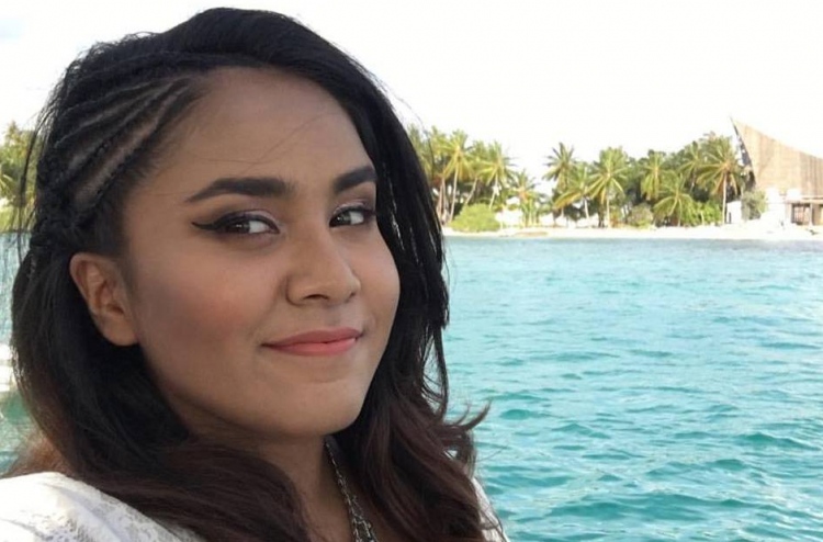 ލައިޝާ އަށް "ބޮޑު ޝޮކެއް"، މައާފަށް އެދިއްޖެ