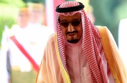 Saudi King Salman bin Abdulaziz departs following a welcoming ceremony at the Parliament House in Kuala Lumpur on February 26, 2017. / AFP PHOTO / MANAN VATSYAYANA